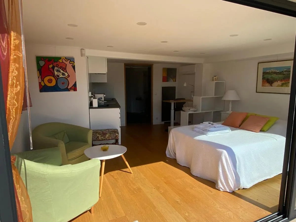 Apartamento studio 36m2, dans un beau domaine privée au calme. Valbonne